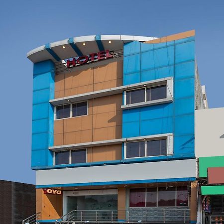 Oyo 14594 Hotel Amaltas Удджайн Экстерьер фото